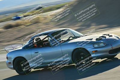 media/Dec-13-2025-Extreme Speed (Sat) [[d129ecb0b9]]/Beginner/Session 3 (Turn 5)/